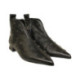 botin tacon 4 cm con corte irregular y incrustaciones metal