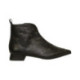 botin tacon 4 cm con corte irregular y incrustaciones metal