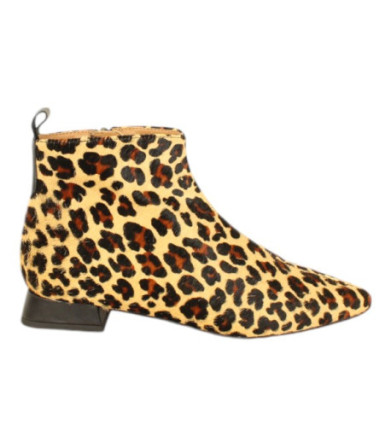 botin tacon 3 cm piel print leo modelo log