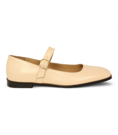 zapato con pulsera y punta cuadrada modelo alida