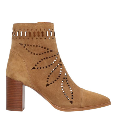 botin tacon 6cm con calados hojas piel velour fabricado en españa