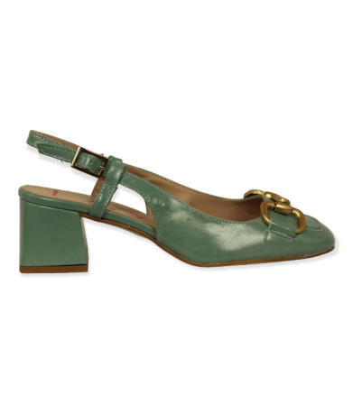 mocasin abierto con aplique y tacon 5cm piel semibrillo fabricado en españa