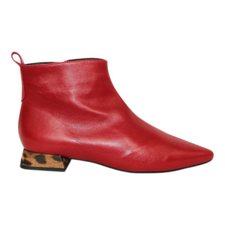 botin con punta fina y tacon 3cm forrado fantasia leo modelo log