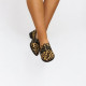 mocasin con remaches piel print leo modelo dinka