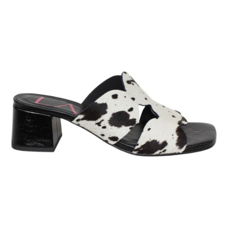 zueco tacon 5 con piel print animal modelo akoma