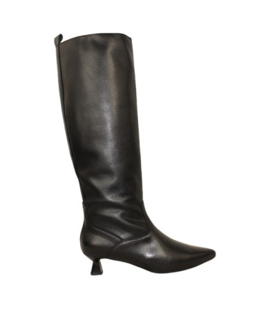 BOTA CON TACON FINO MODELO BOTAK