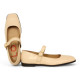 zapato con pulsera y punta cuadrada modelo alida