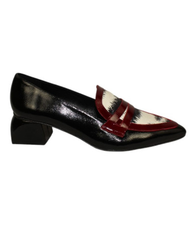 mocasin combinado con copete piel print animal tacon 4