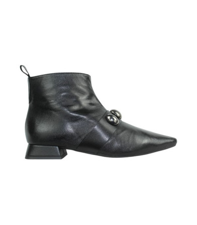 botin tacon 3cm con piso cerco y adornos banda con remaches