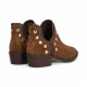 botin cowboy con remaches linea cecile