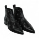 botin con remaches tacon 3 cm y piso con cerco