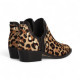 botin cowboy con remaches piel print animal linea cecile